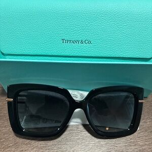 Tiffani & co glasses